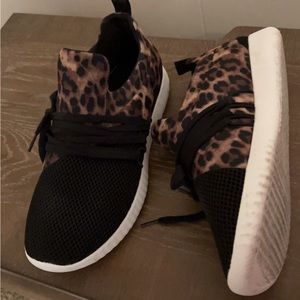 Torrid size 12 sneakers